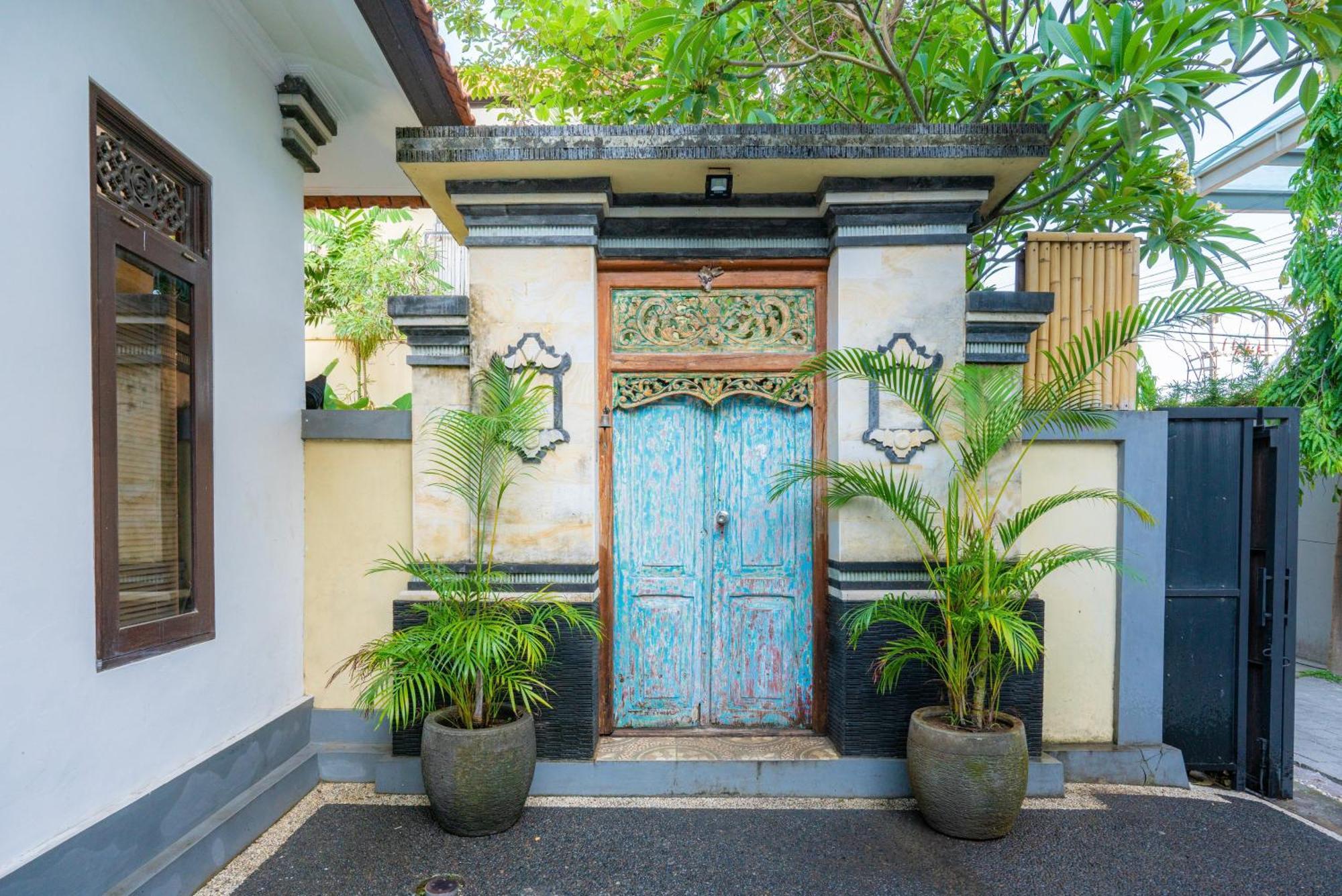 Walking To The Beach At Omahati Villa Canggu Exterior foto